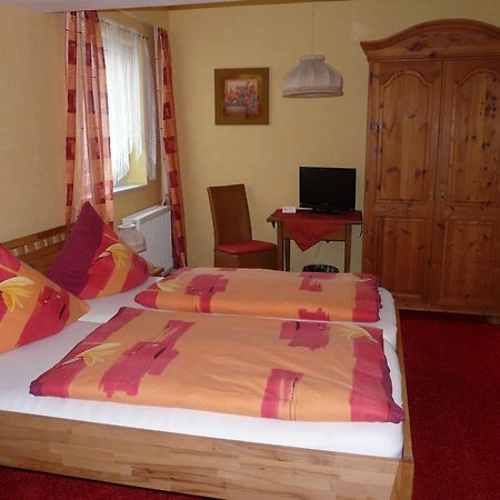 Gaestehaus Eberlein Rothenburg ob der Tauber Room photo