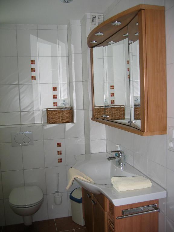 Gaestehaus Eberlein Rothenburg ob der Tauber Room photo