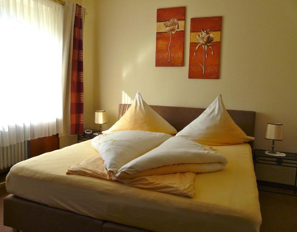Gaestehaus Eberlein Rothenburg ob der Tauber Room photo