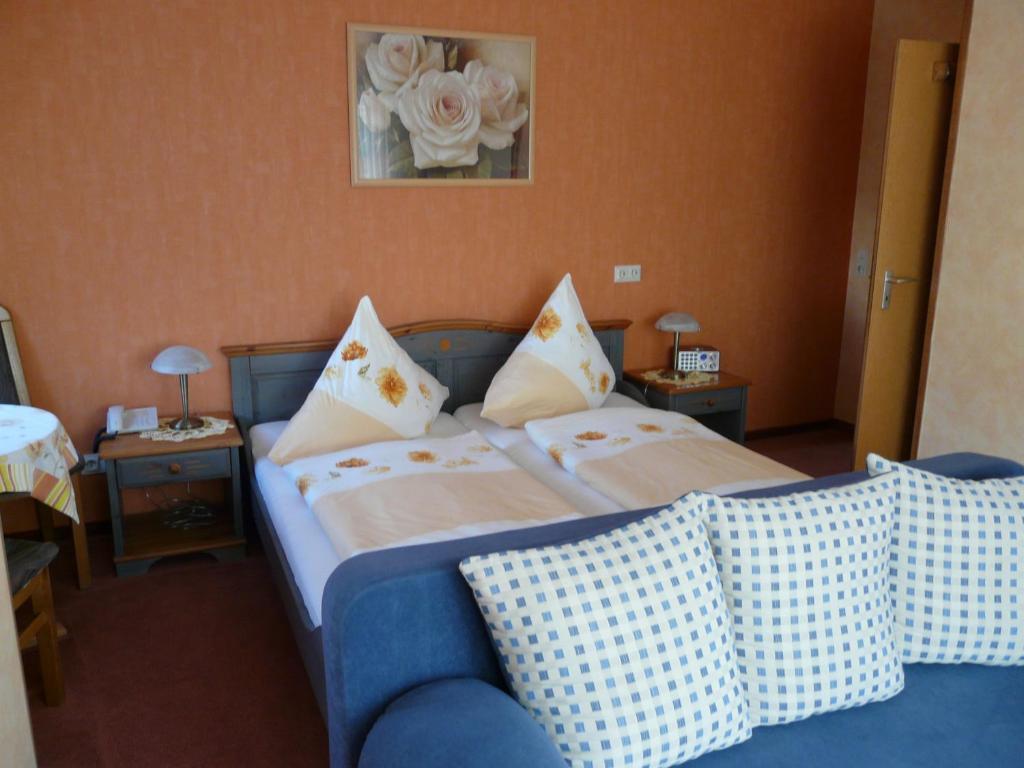Gaestehaus Eberlein Rothenburg ob der Tauber Room photo
